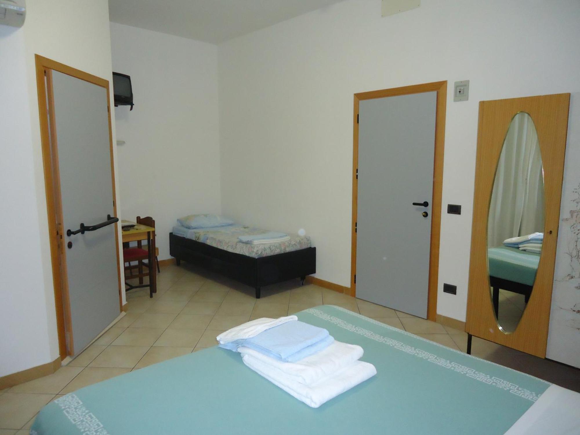 Hotel L&V Rimini Kültér fotó