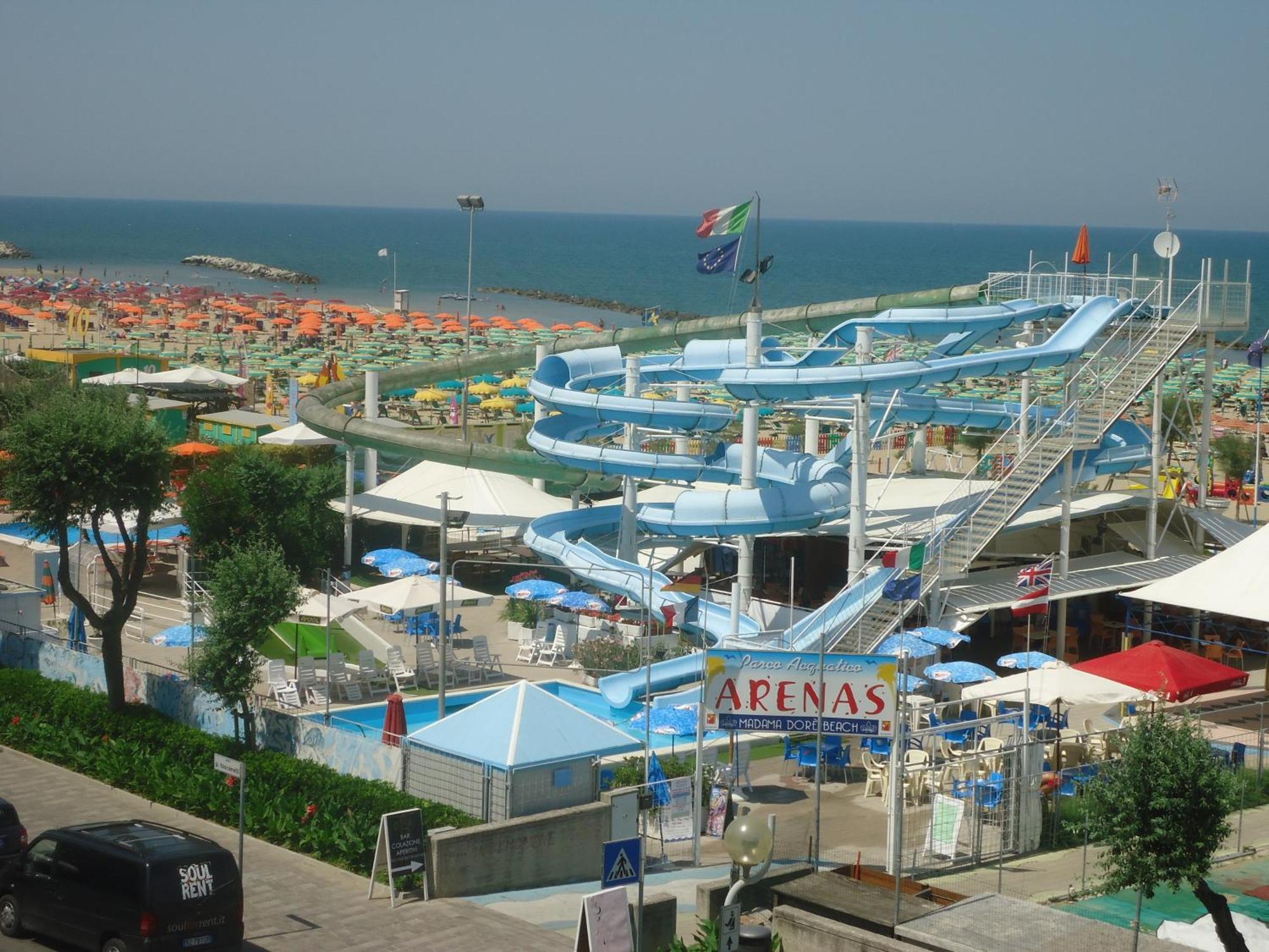 Hotel L&V Rimini Kültér fotó
