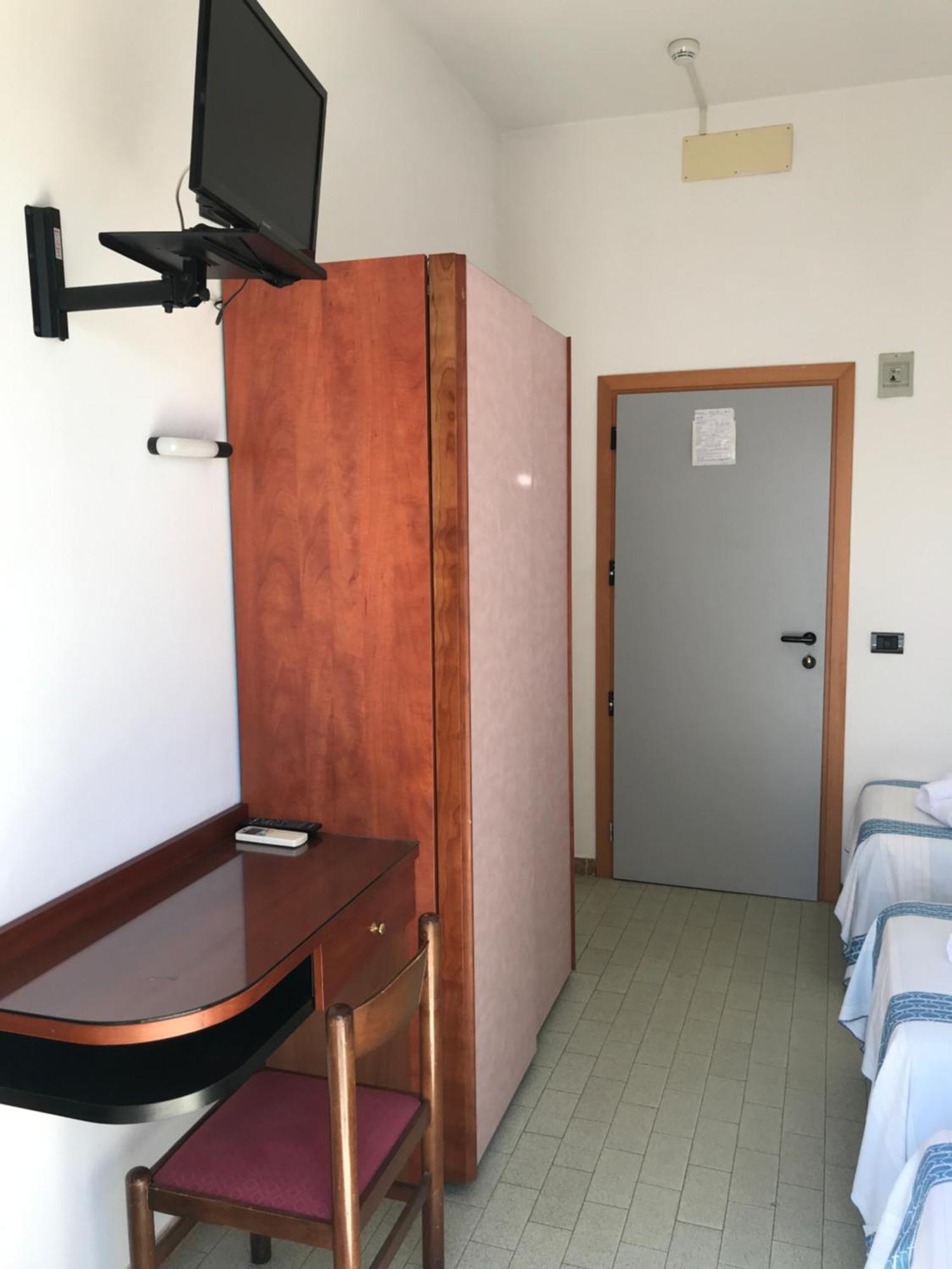 Hotel L&V Rimini Kültér fotó
